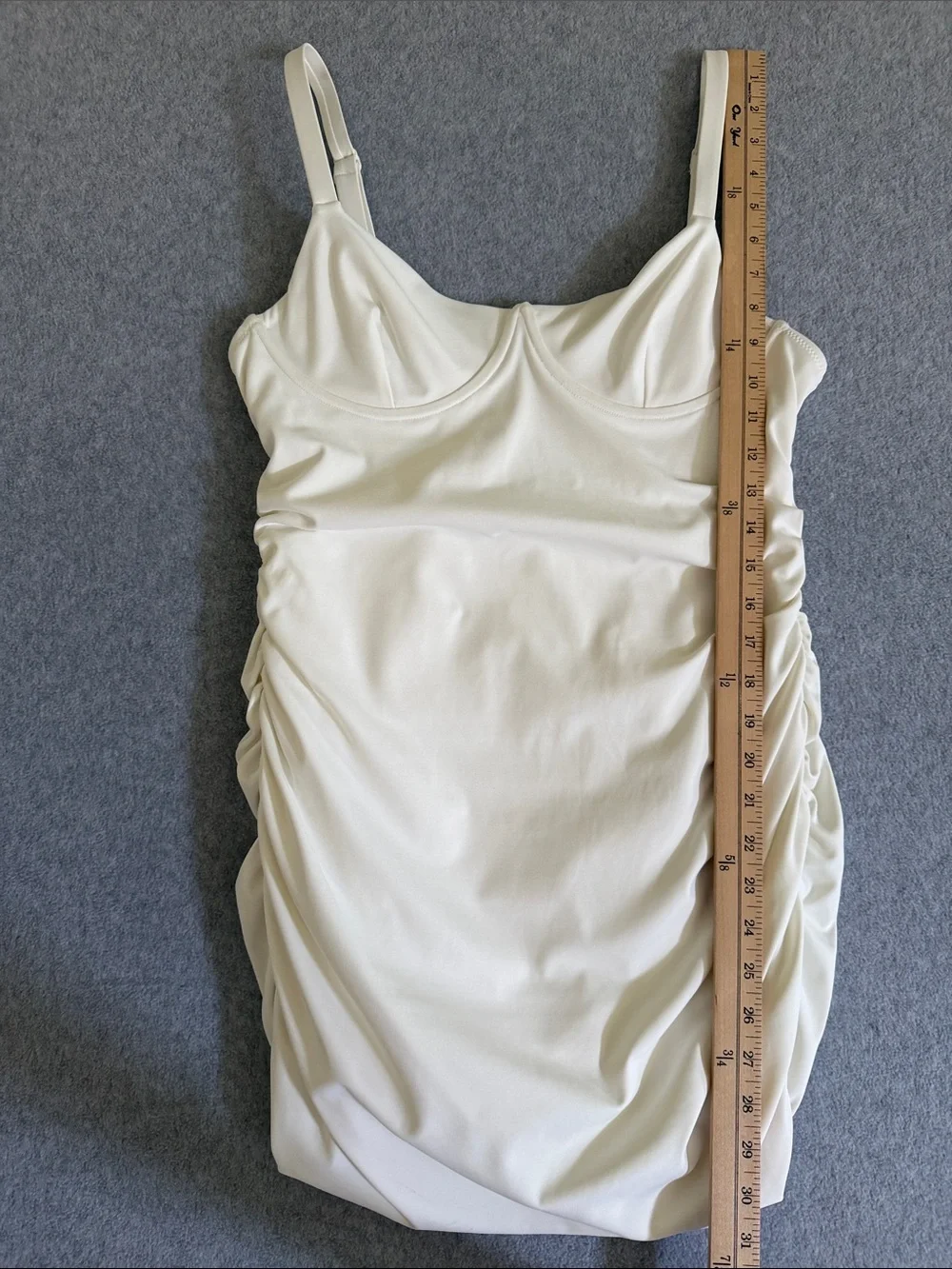 SKIMS Sculpting Swim Ruched One Piece Swimsuit Marble Size XL Cream